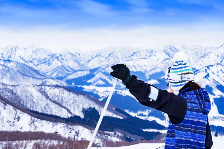 skiing