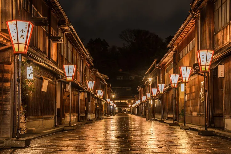 Higashi Chaya District