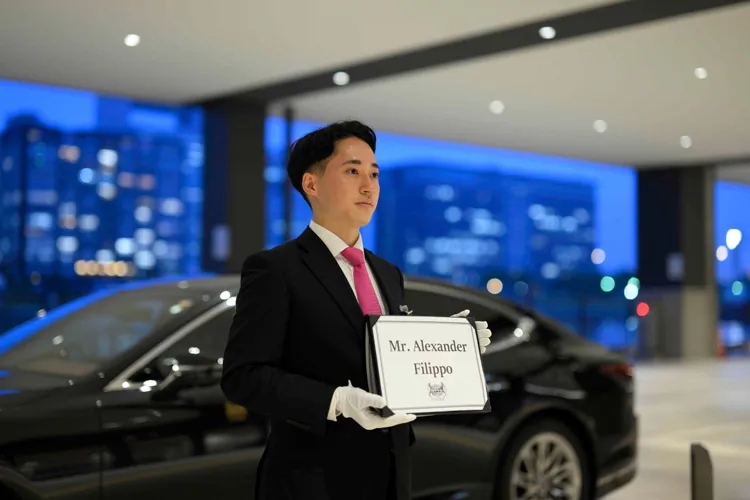 Charter Bus & Limousine Japan