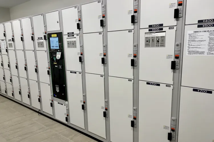 Coin Lockers